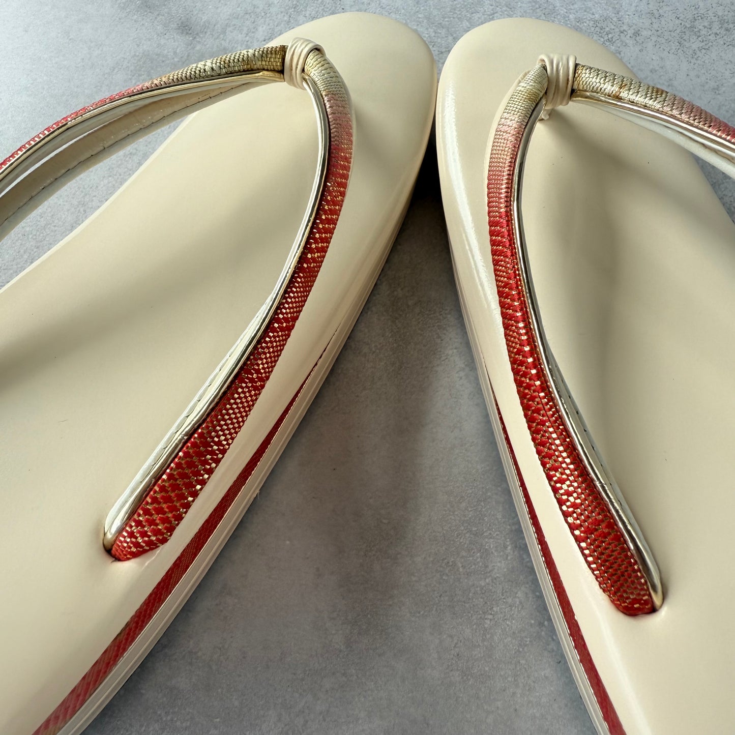 Vintage Japanese Zori 1960s | Ivory Platform Kimono Sandals | Sogo Kobe | Red Gold Strap | Formal Geta for Maiko or Wedding