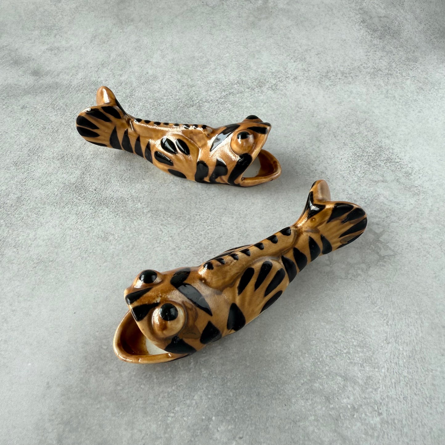 Repose-baguettes Mudskipper – Céramique de Nabeshima | Provenant d'un four visité par la famille impériale japonaise