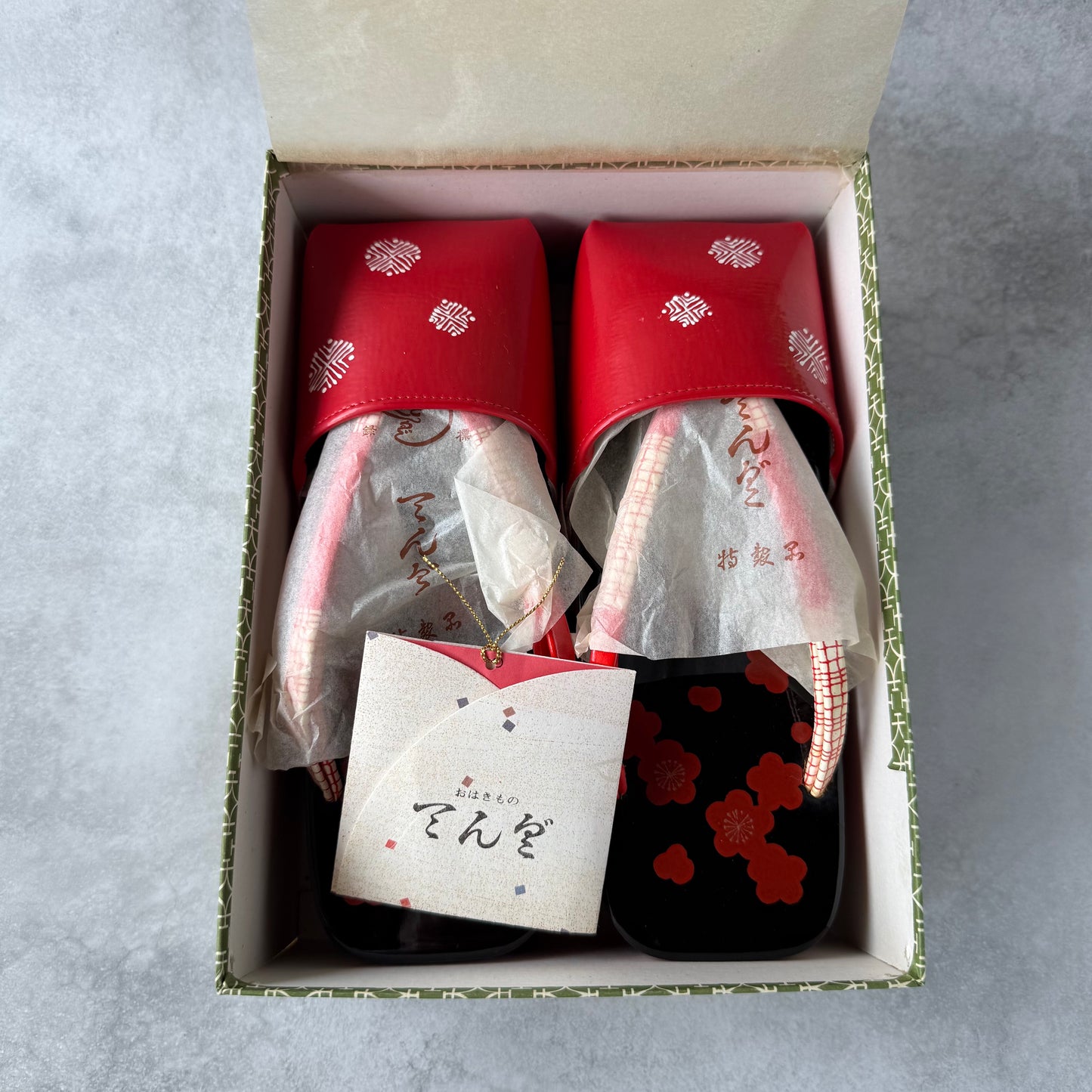 Vintage 1960s Japanese Rain Geta Sandals with Vinyl Covers – Unused by Tenguya