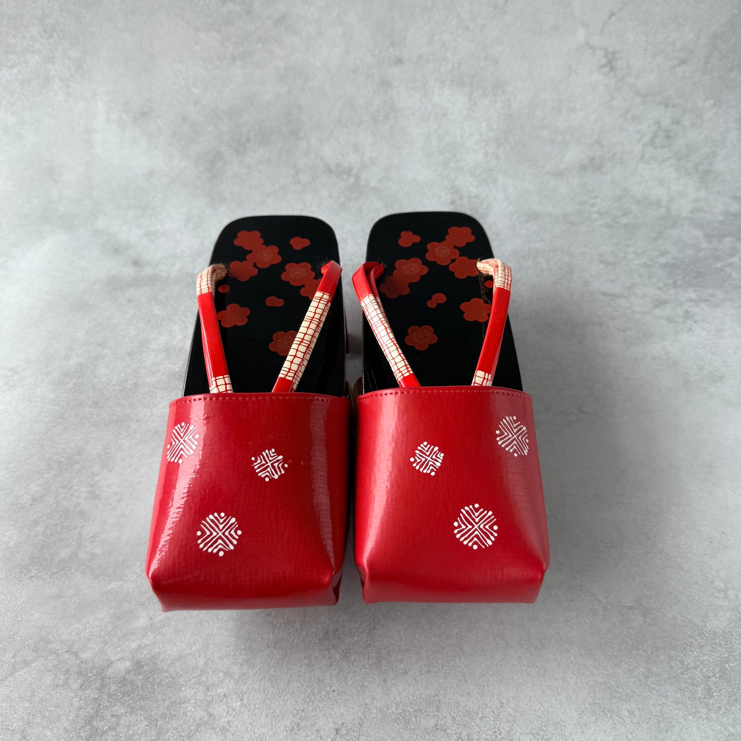 Vintage 1960s Japanese Rain Geta Sandals with Vinyl Covers – Unused by Tenguya